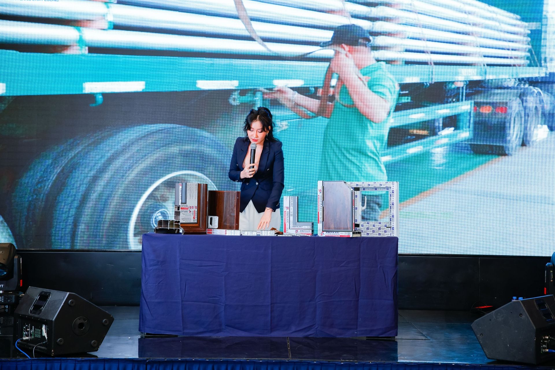 Nhôm Vạn Xuân Thành Nhà Tài Trợ Chính Hội Ngành Cửa Thành Phố Hồ Chí Minh 2025 | Nhôm Vạn Xuân Thành